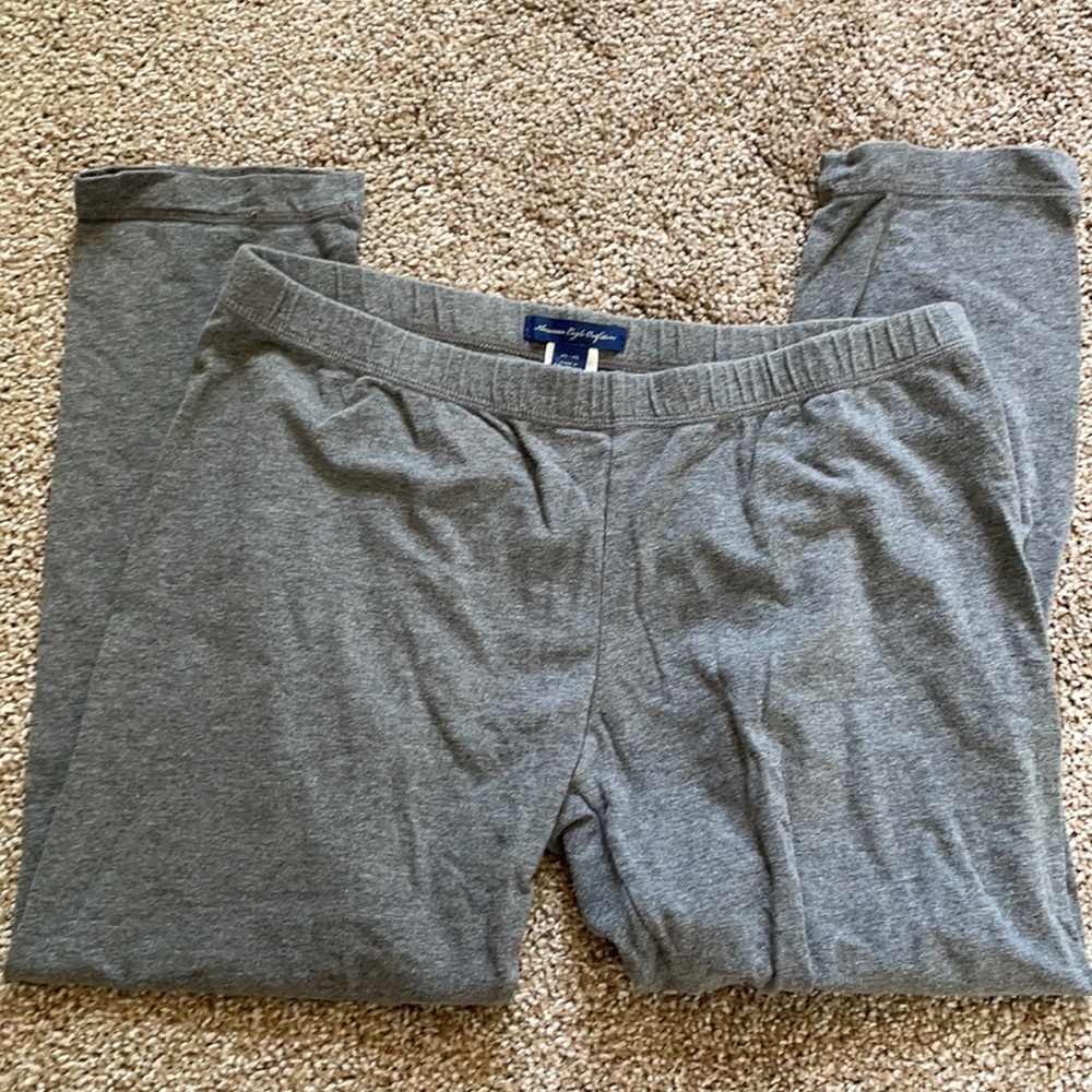 *5for$20* American Eagle Outfitters Grey Crop Leggings Size Medium